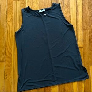Zenana women’s size XL graphite gray stretchy sleeveless blouse. NWT